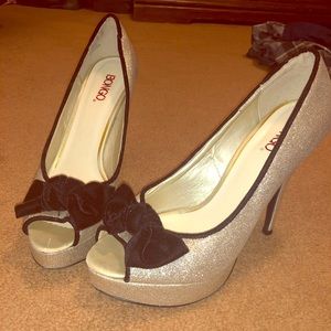 Gold sparkly peep toe heels